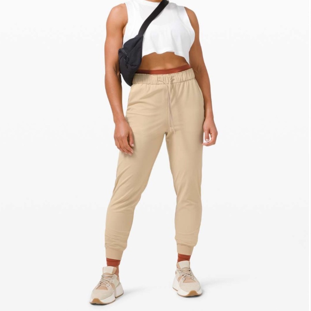 Lululemon Keep Moving Jogger Color Trench Size 6